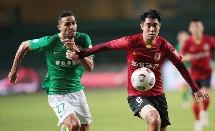 球队换帅,目标调整冲击联赛前四 球队换帅,目标调整冲击联赛前四