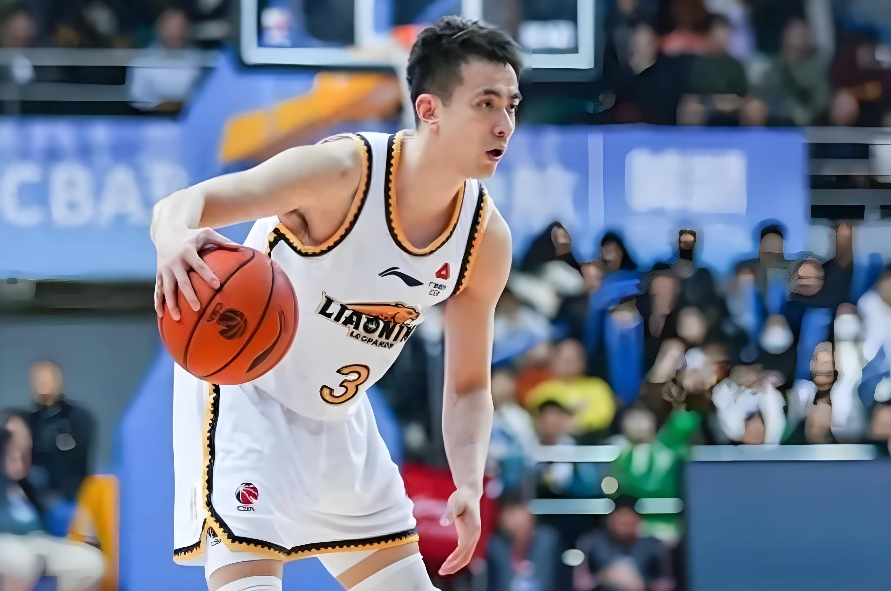 -辽宁男篮在比赛中表现出色，全面取胜