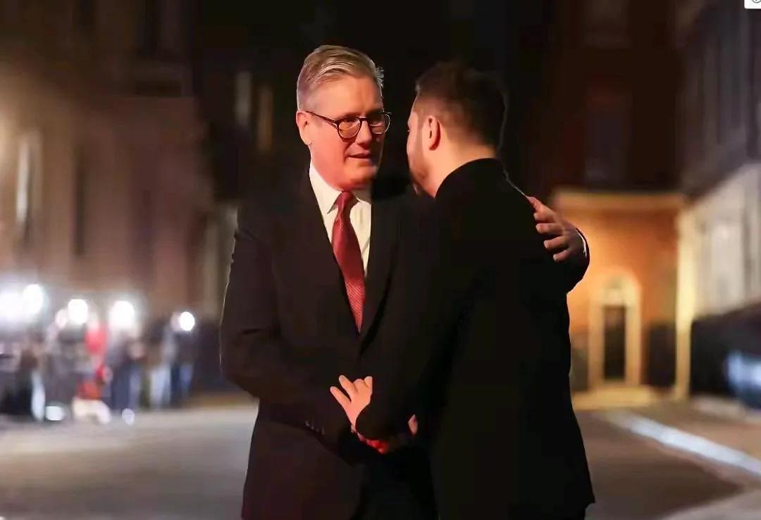 包含法国轻松战胜乌克兰,欧预赛胜局检视的词条 包含法国轻松战胜乌克兰,欧预赛胜局检视的词条