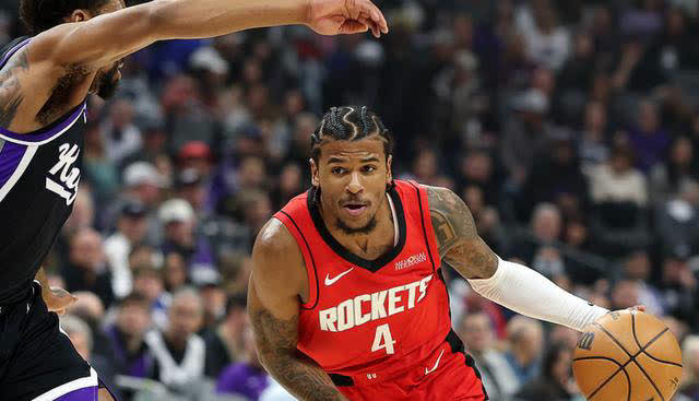 美国队在对阵巴拿马比赛中力压对手取得胜利