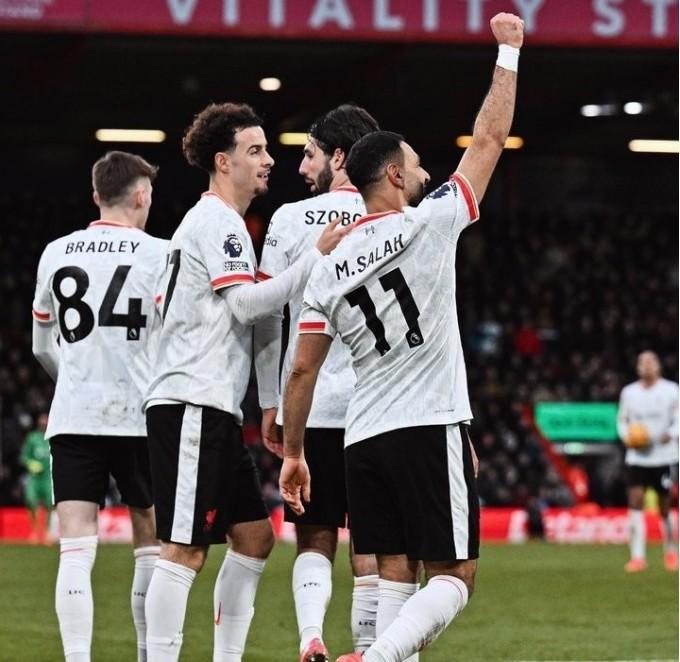 爱游戏在线登录-切尔西客场不敌巴黎，欧冠形势险象环生的简单介绍