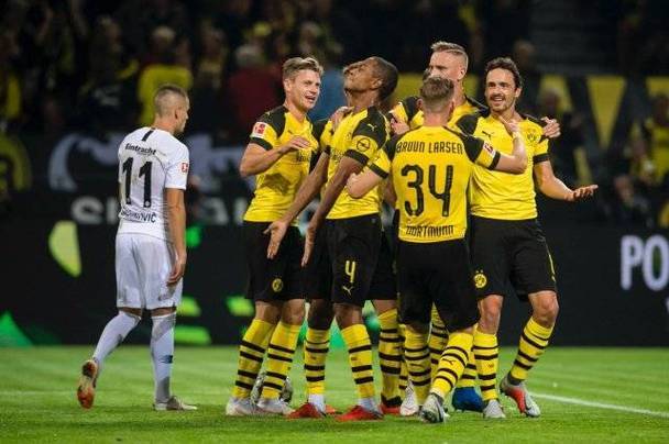 包含多特蒙德客场全取三分,继续保持不败纪录的词条 包含多特蒙德客场全取三分,继续保持不败纪录的词条