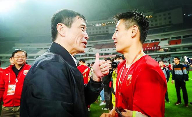 上港战恒大:领头羊对话,胜负难分 上港战恒大:领头羊对话,胜负难分