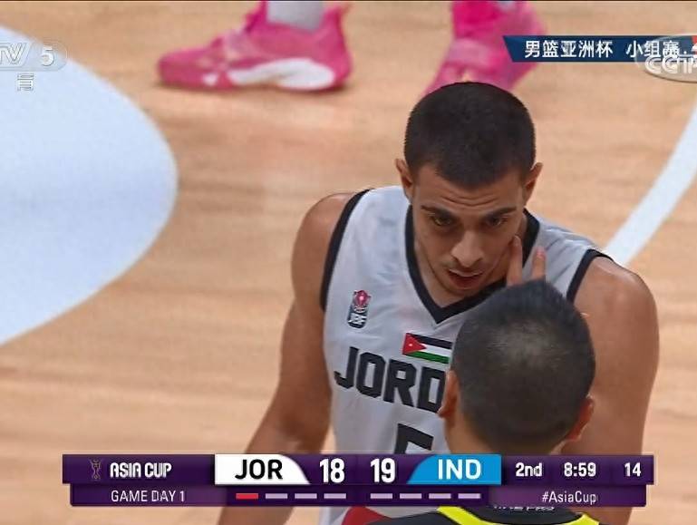 战胜强敌,小组赛成绩斐然的球队备受关注 战胜强敌,小组赛成绩斐然的球队备受关注