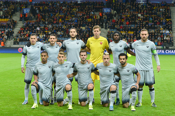 罗马中场组织稳定,为球队进攻提供保障 罗马中场组织稳定,为球队进攻提供保障