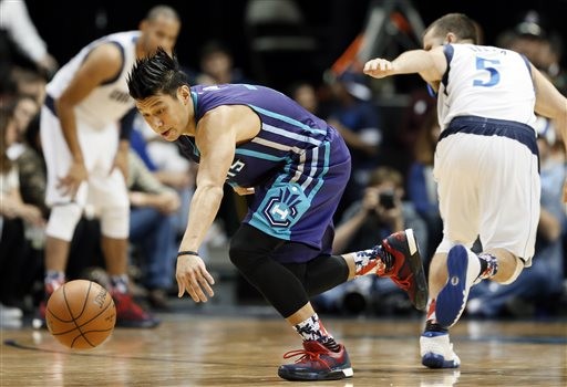 关于小牛队士气低迷,主教练公开批评战术的信息 关于小牛队士气低迷,主教练公开批评战术的信息