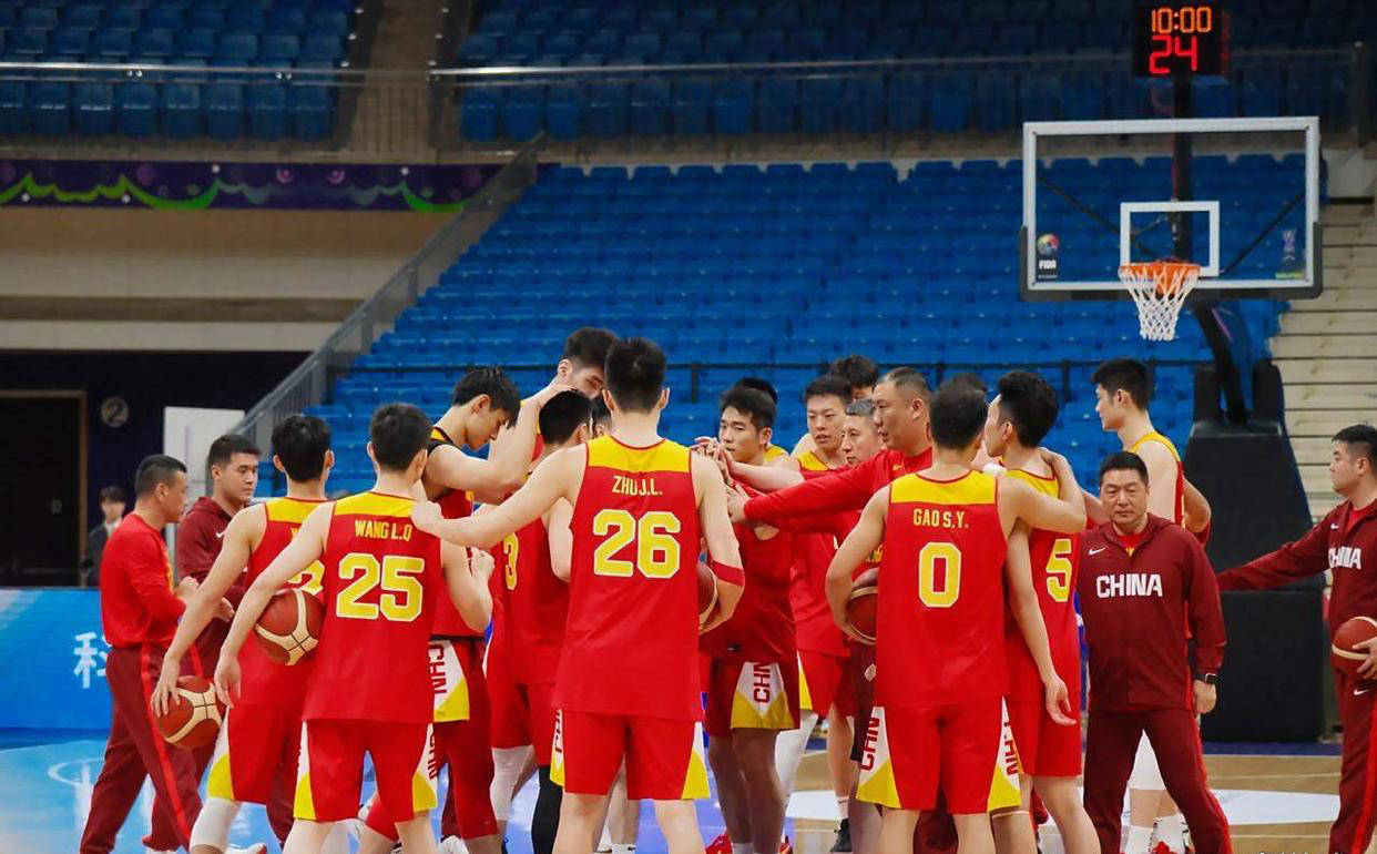 爱游戏登录入口-天津男篮迎战浙江，全力以赴拼搏