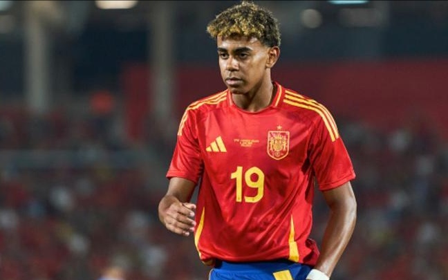 西班牙击败对手：展现强大实力的简单介绍