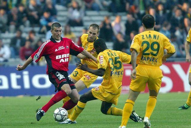 关于南特队主场抢分,支撑保级希望的信息 关于南特队主场抢分,支撑保级希望的信息