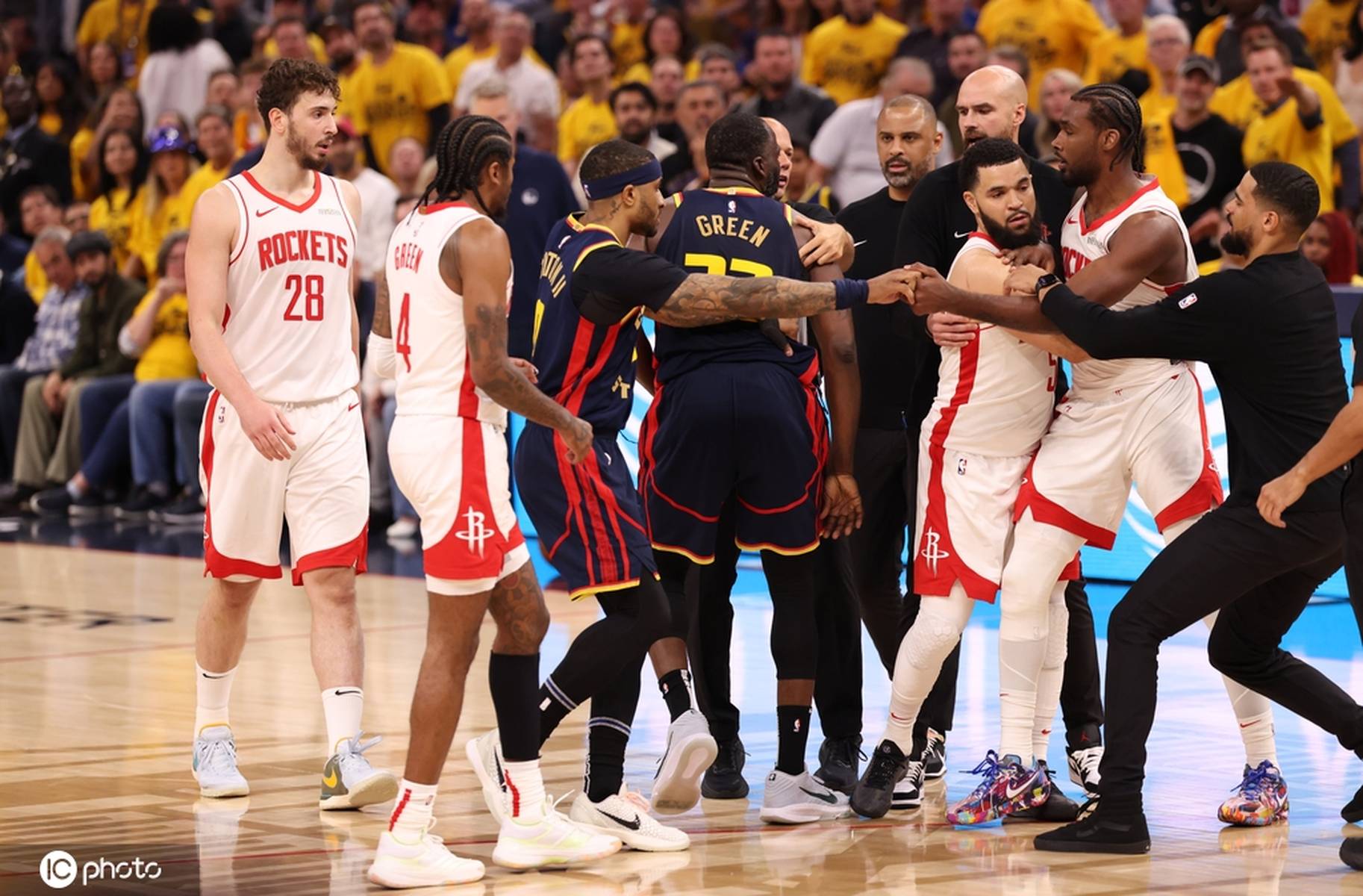 勇士球员合练默契队伍整体实力上升 勇士球员合练默契队伍整体实力上升