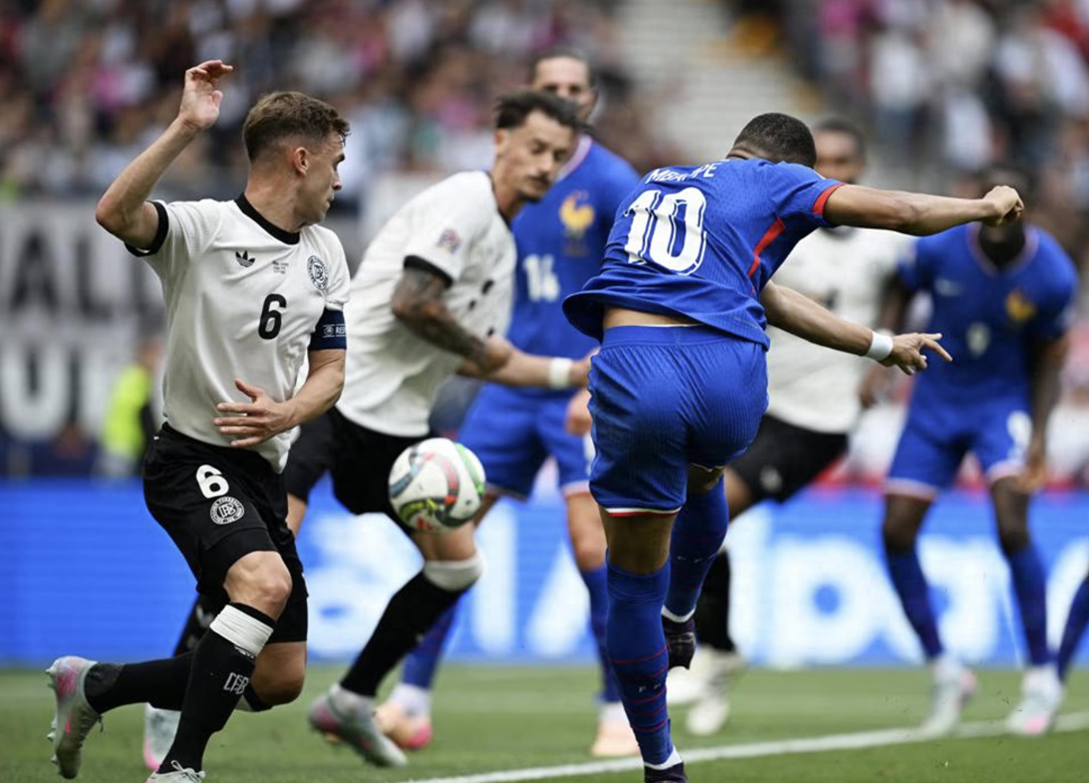 欧洲足球之巨星对抗再度上演的简单介绍