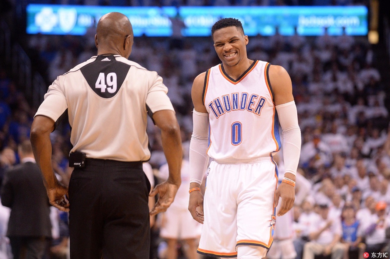 爱游戏app-火箭队团队合作默契，获得重要胜利